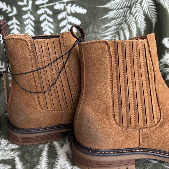 Cliffs by WHITE MOUNTAIN Brown Chelsea Boots - Picture 11 of 14